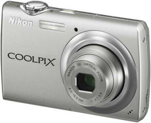 nikon coolpix s225 digital compact camera