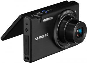 MV800 compact digital camera