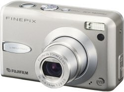 Angled view : Fuji F30 digital camera